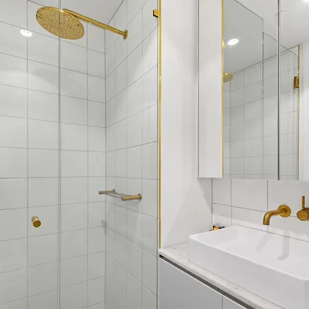 Green Living Luxury Melbourne Exterior photo